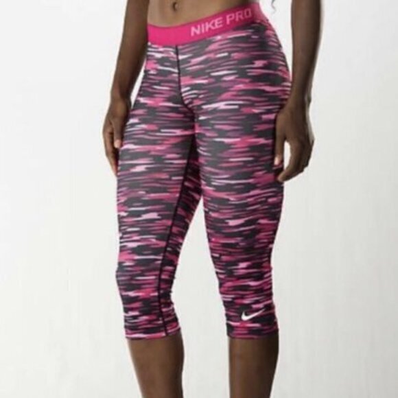 NIKE‎ PRO Pink Camo Dri-Fit Capri Leggings Pants Womens Size XS Athletic Yoga - Picture 1 of 7